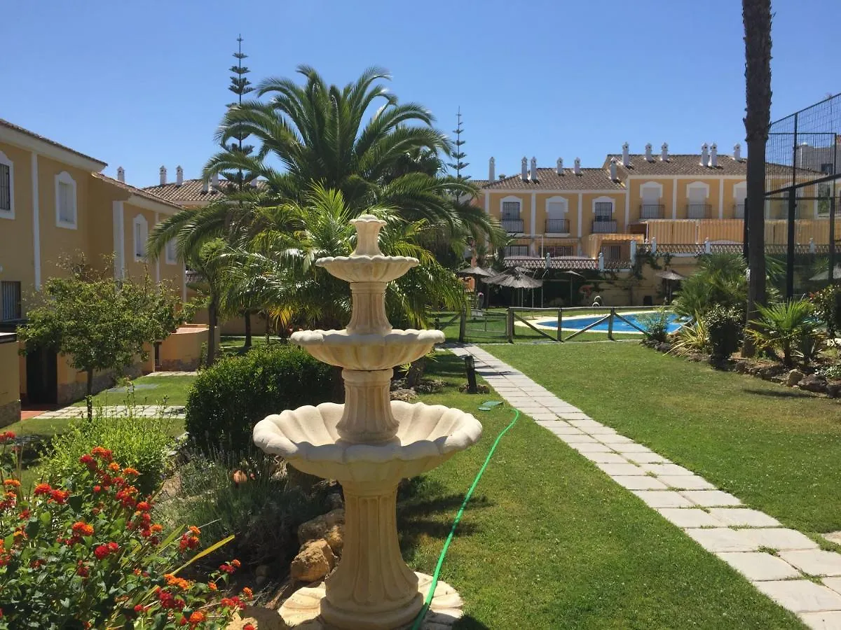 Holiday home Adosado 4 Habitaciones En Islantilla Campo De Golf Lepe